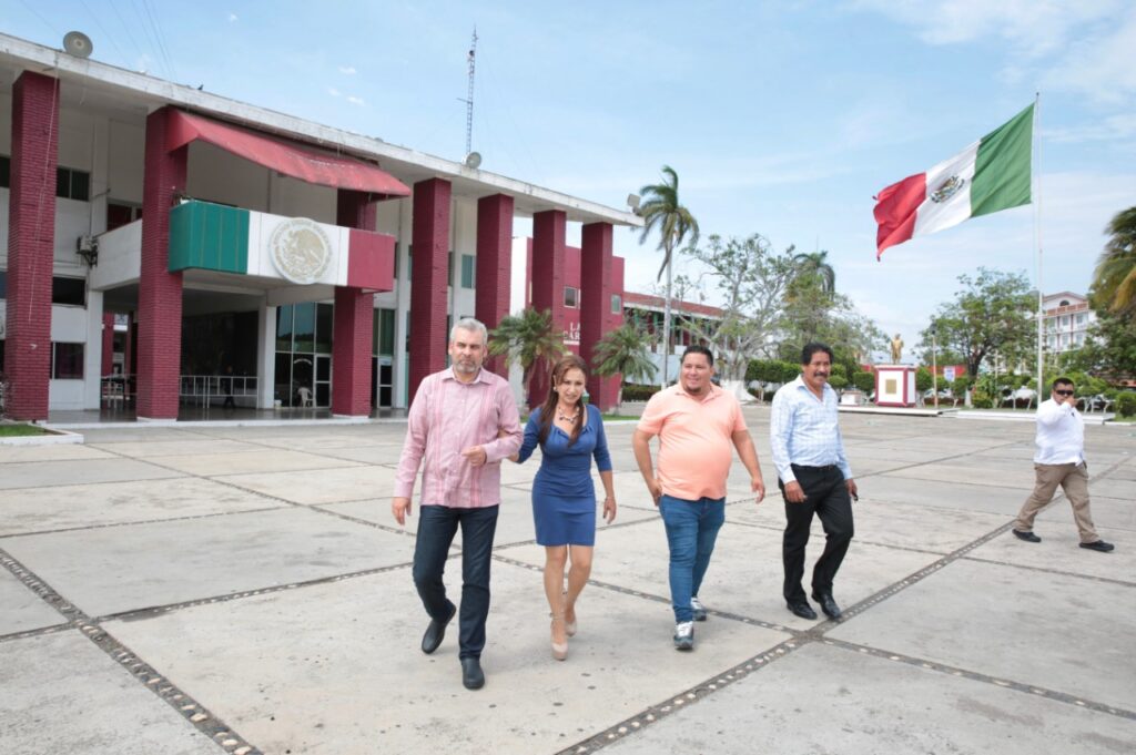 Con visión municipalista, Bedolla entrega apoyos sin precedentes a municipios de Michoacán: Itze Camacho