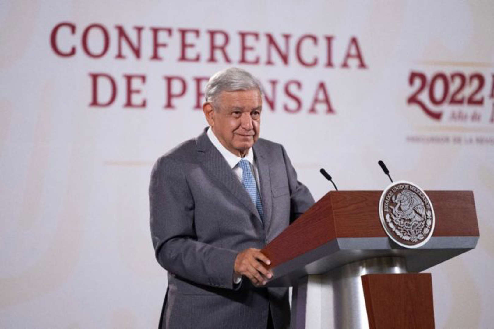 Plan B buscará garantizar la democracia sin violar la Constitución: AMLO