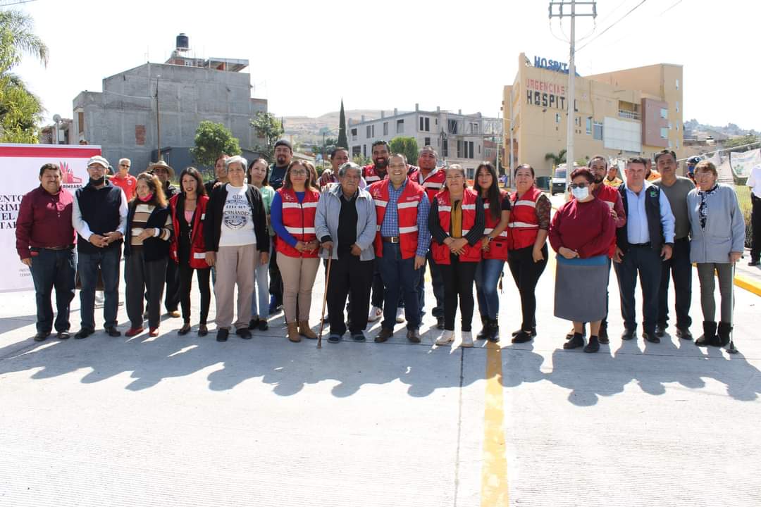 Entrega Bladimir González primer etapa de obra en avenida Las Palmas