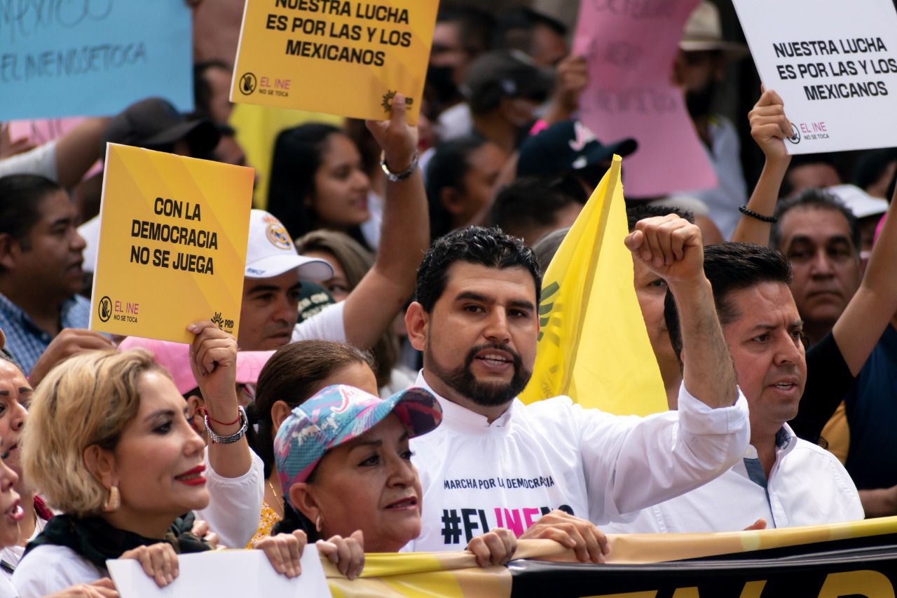 Reprueba PRD Michoacán el “desfile de los acarreados”