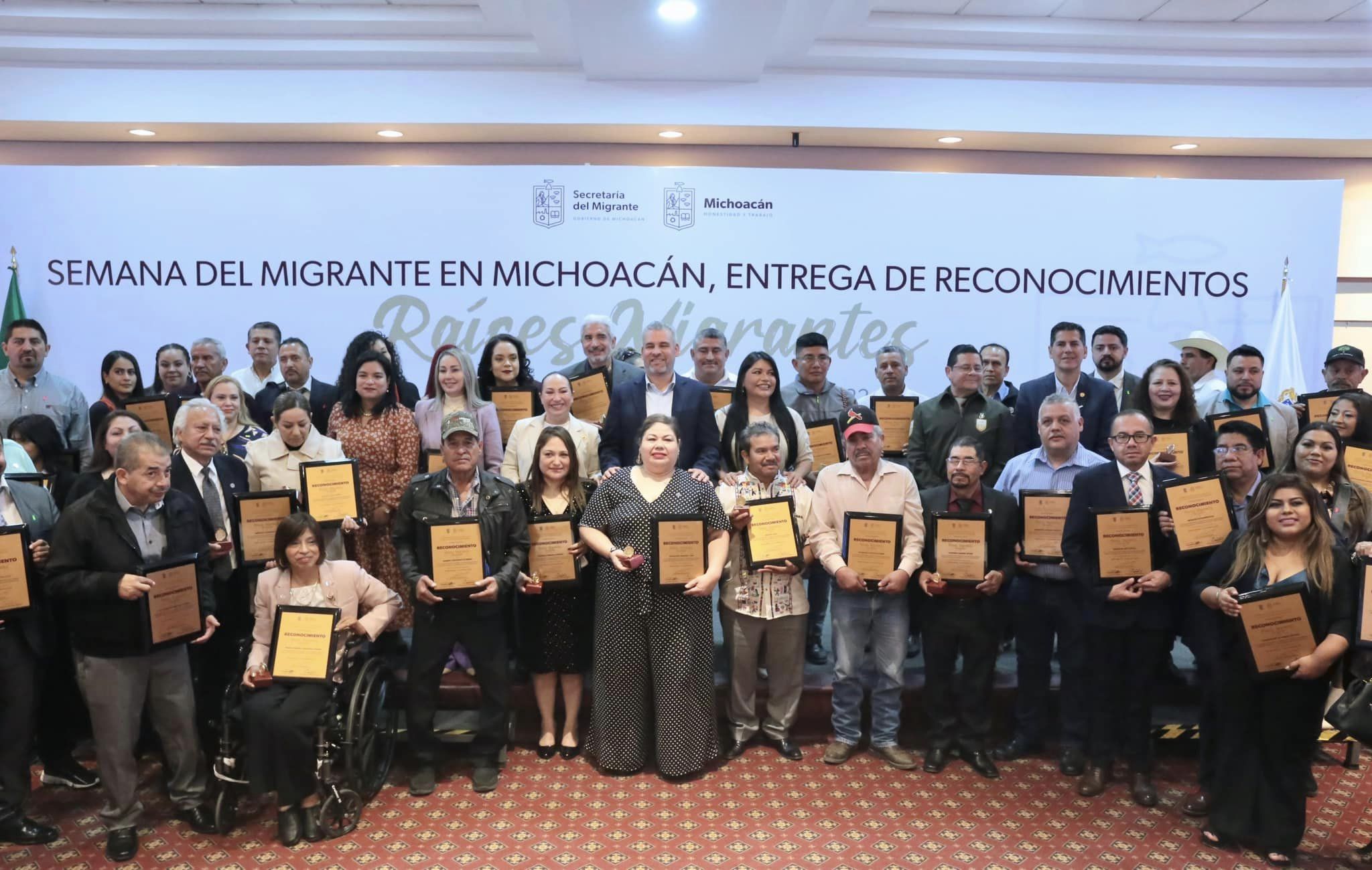 Reconoce Alfredo Ramírez Bedolla contribución de migrantes a Michoacán