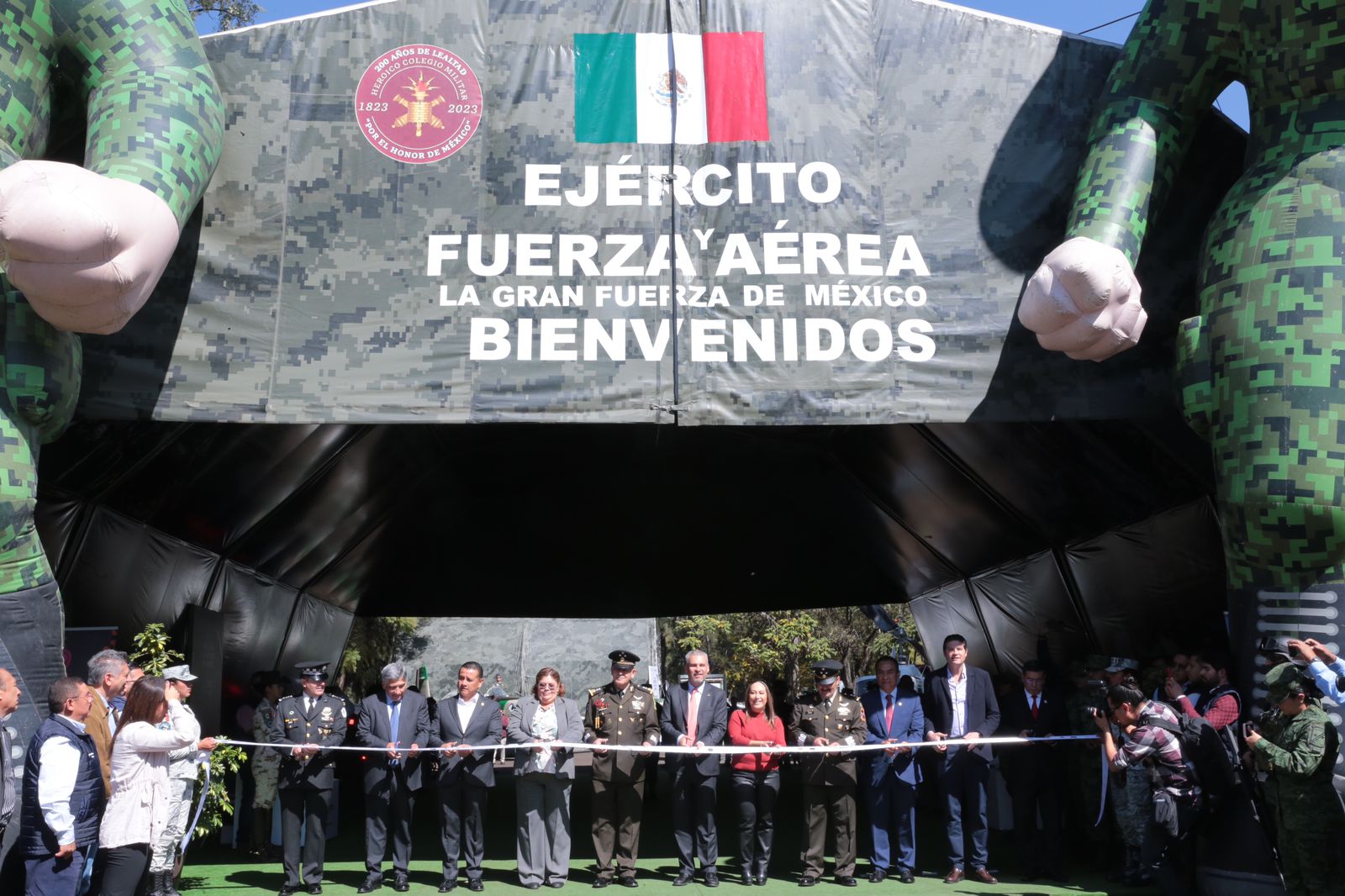 Inaugura Bedolla exposición "La Gran Fuerza de México"