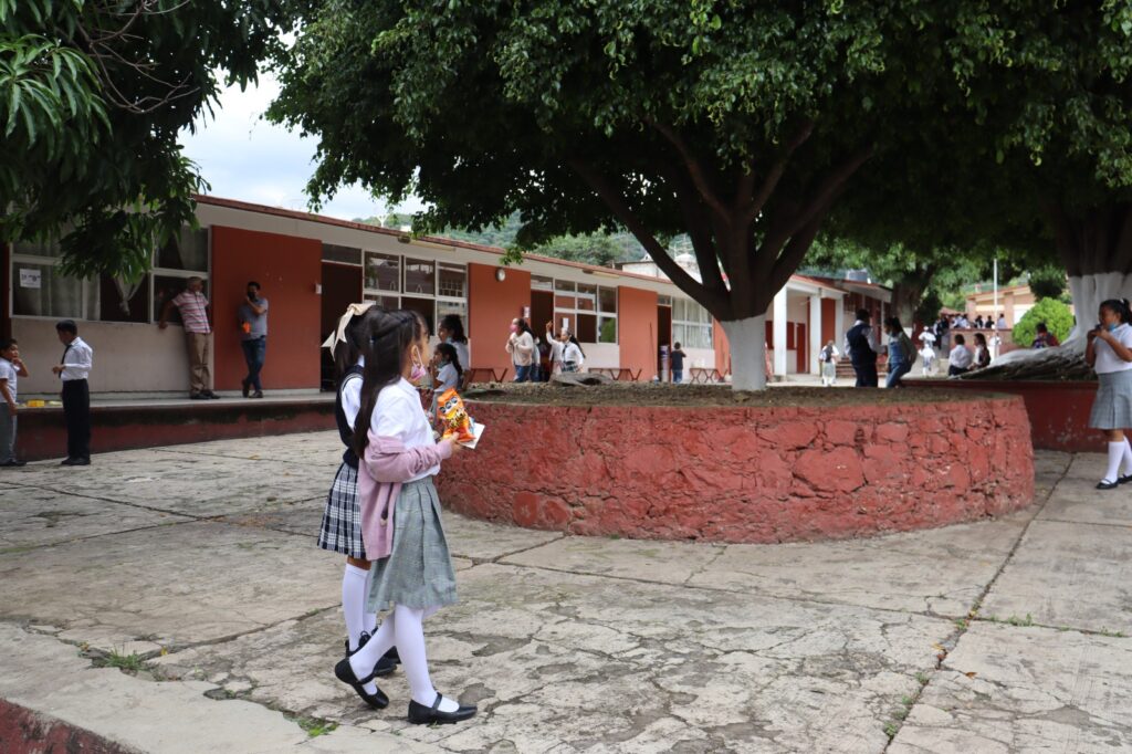 Cuotas de ingreso a escuelas no son obligatorias, reitera SEE