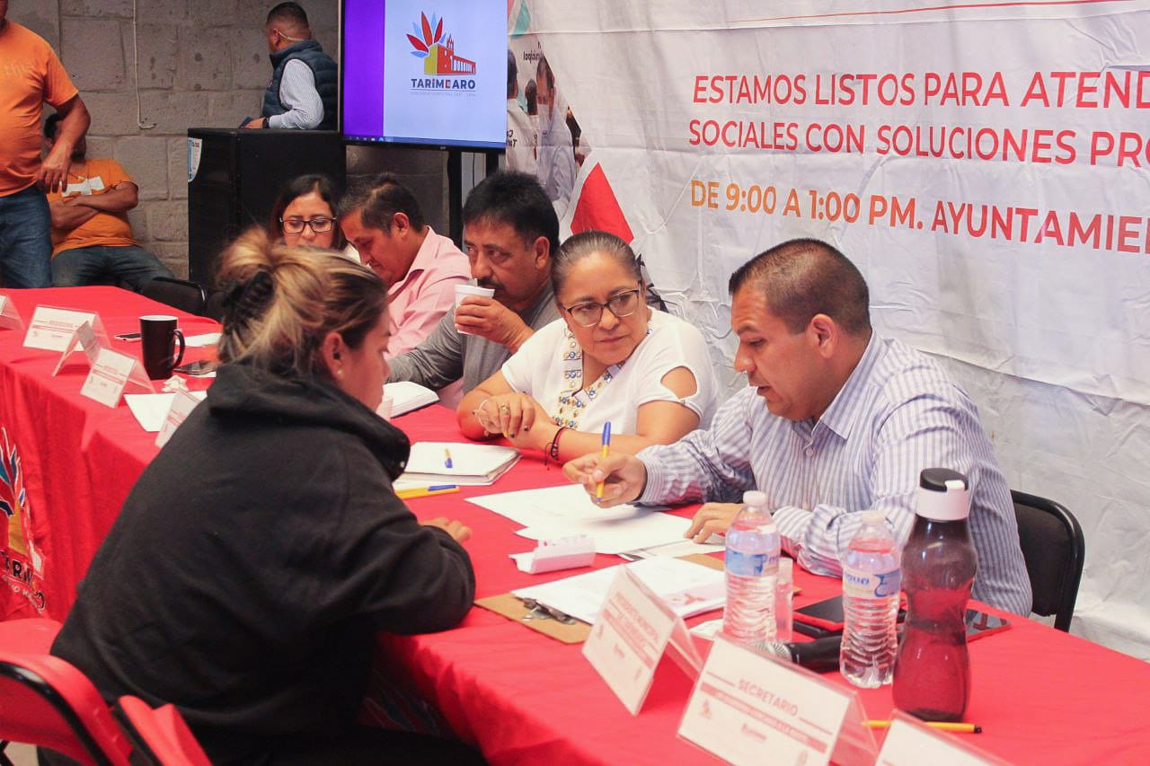 Avanza con éxito Lunes Ciudadano en Tarímbaro