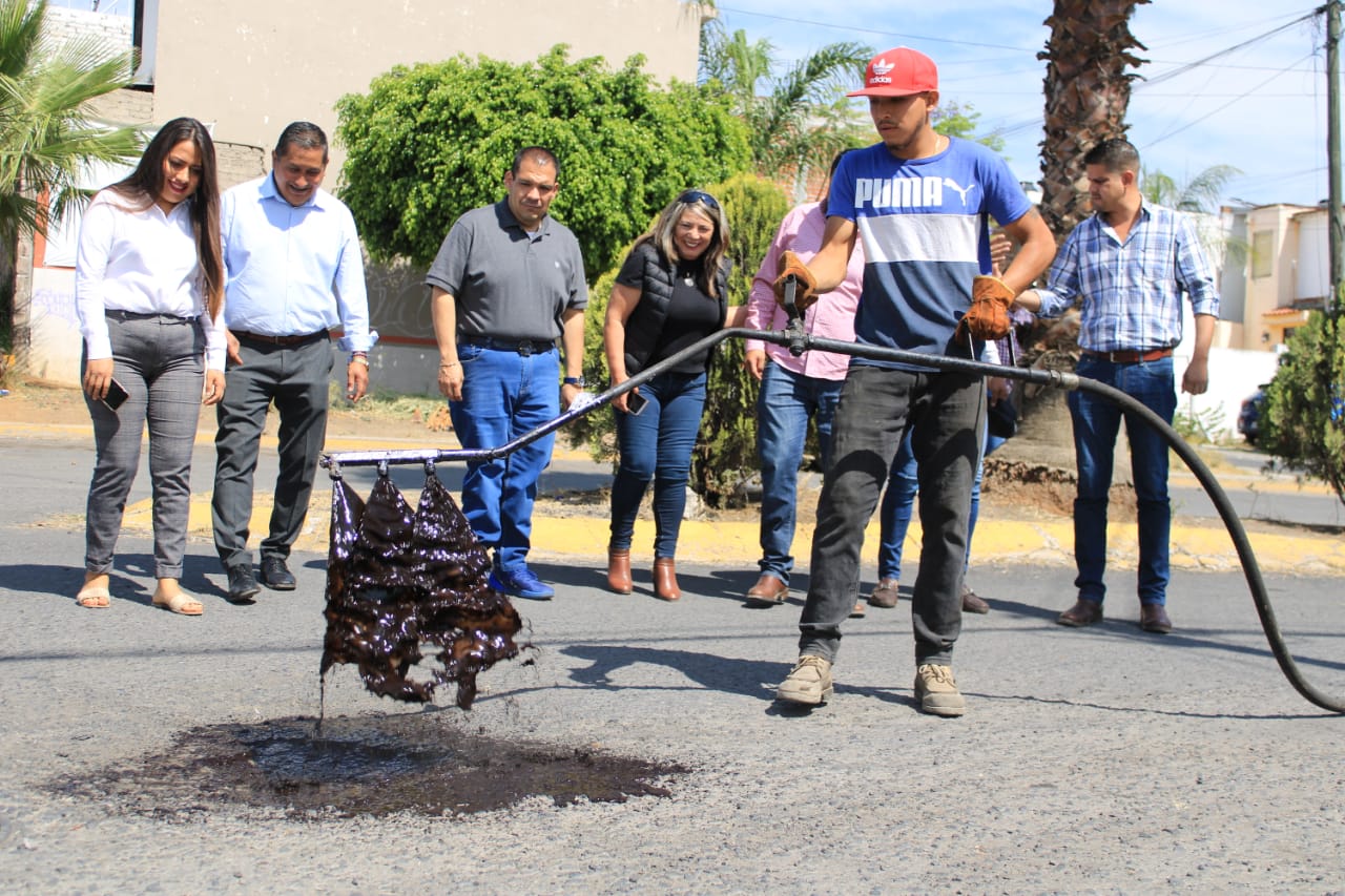 Arranca Bladimir González programa de bacheo y reencarpetamiento 2023 en Tarímbaro