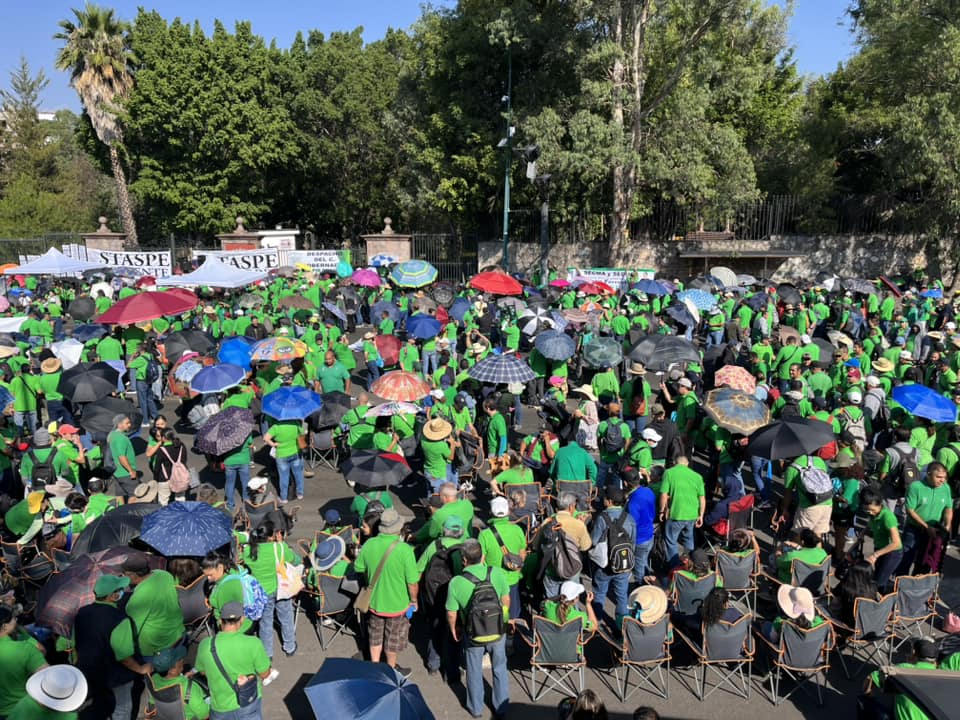 Staspe Bloquea la circulación del libramiento sur frente a Casa de Gobierno