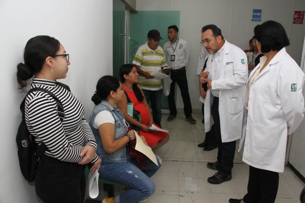 Supervisa titular del IMSS en Michoacán Hospital General de Zona (HGZ) No. 8