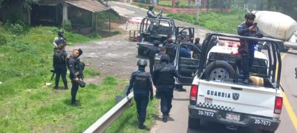 Dos detenidos y 10 vehículos asegurados en despliegue policial de Zinapécuaro y Álvaro Obregón