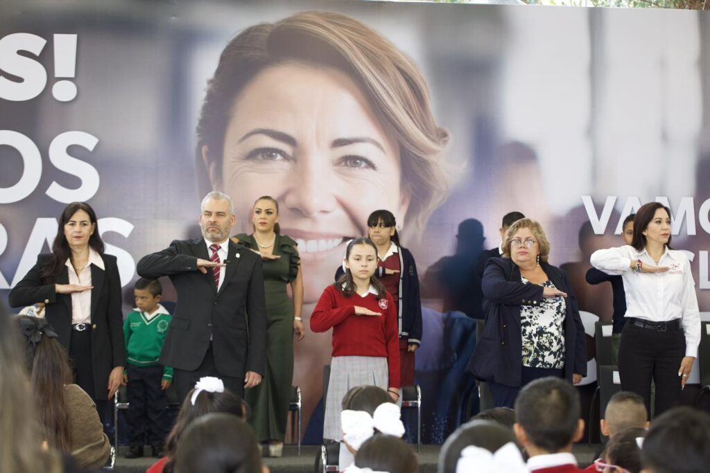 Trabajamos por un mejor futuro de nuestras niñas, niños y jóvenes: Julieta García Zepeda