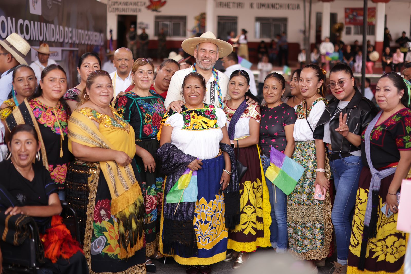 Comunidades indígenas viven y practican utopía de Vasco de Quiroga con autogobierno