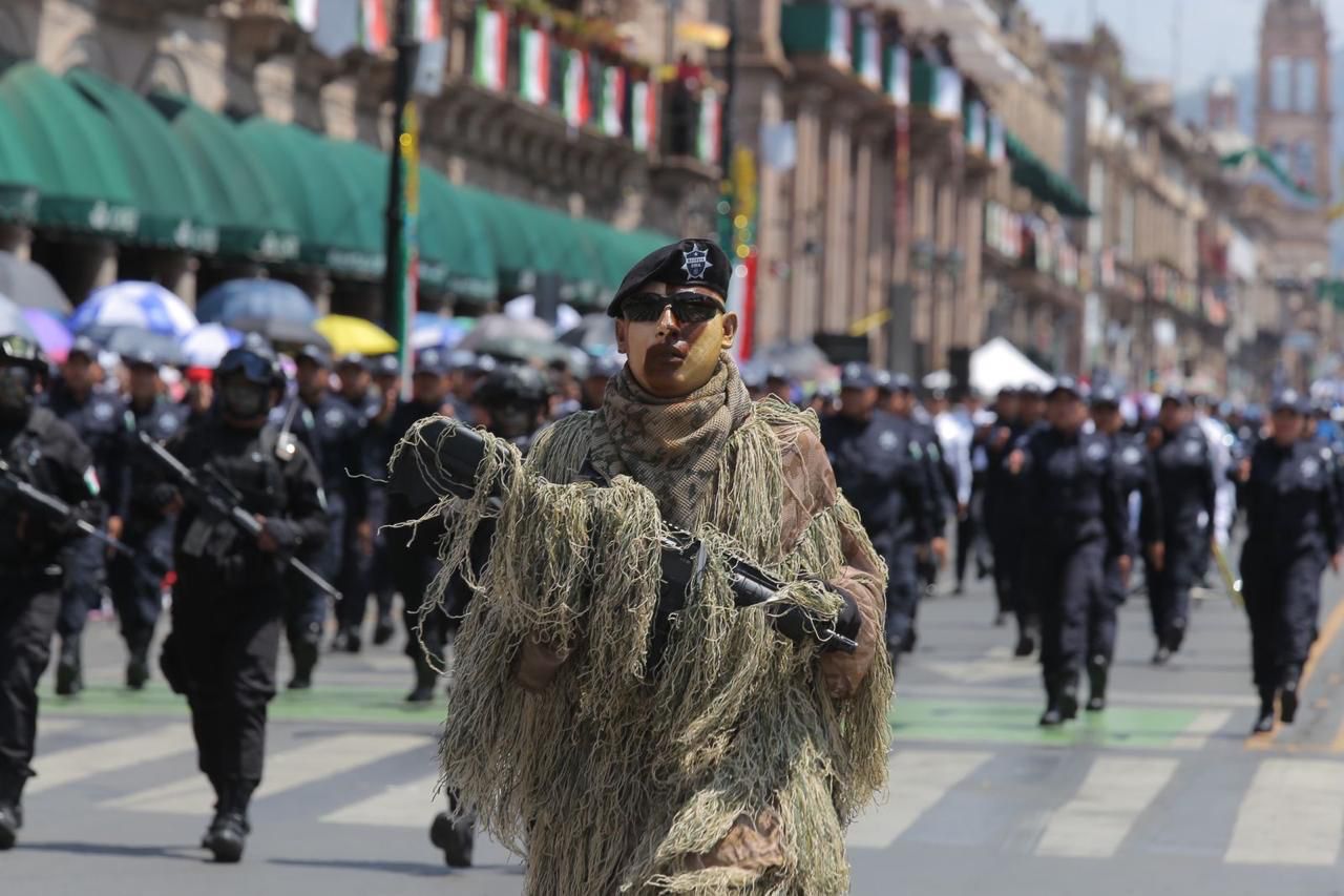 Saldo blanco tras desfile por el natalicio de Morelos