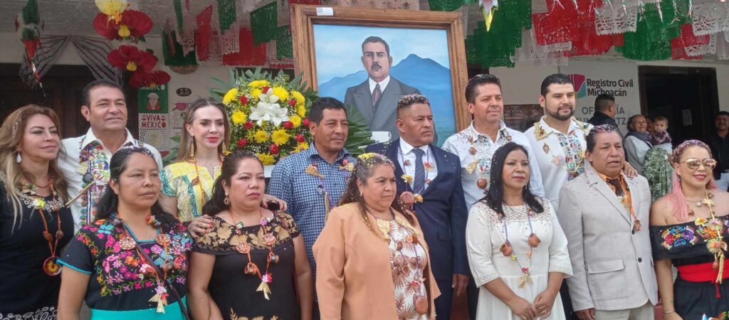 Tzintzuntzan celebra 93 años de ser municipio de Michoacán