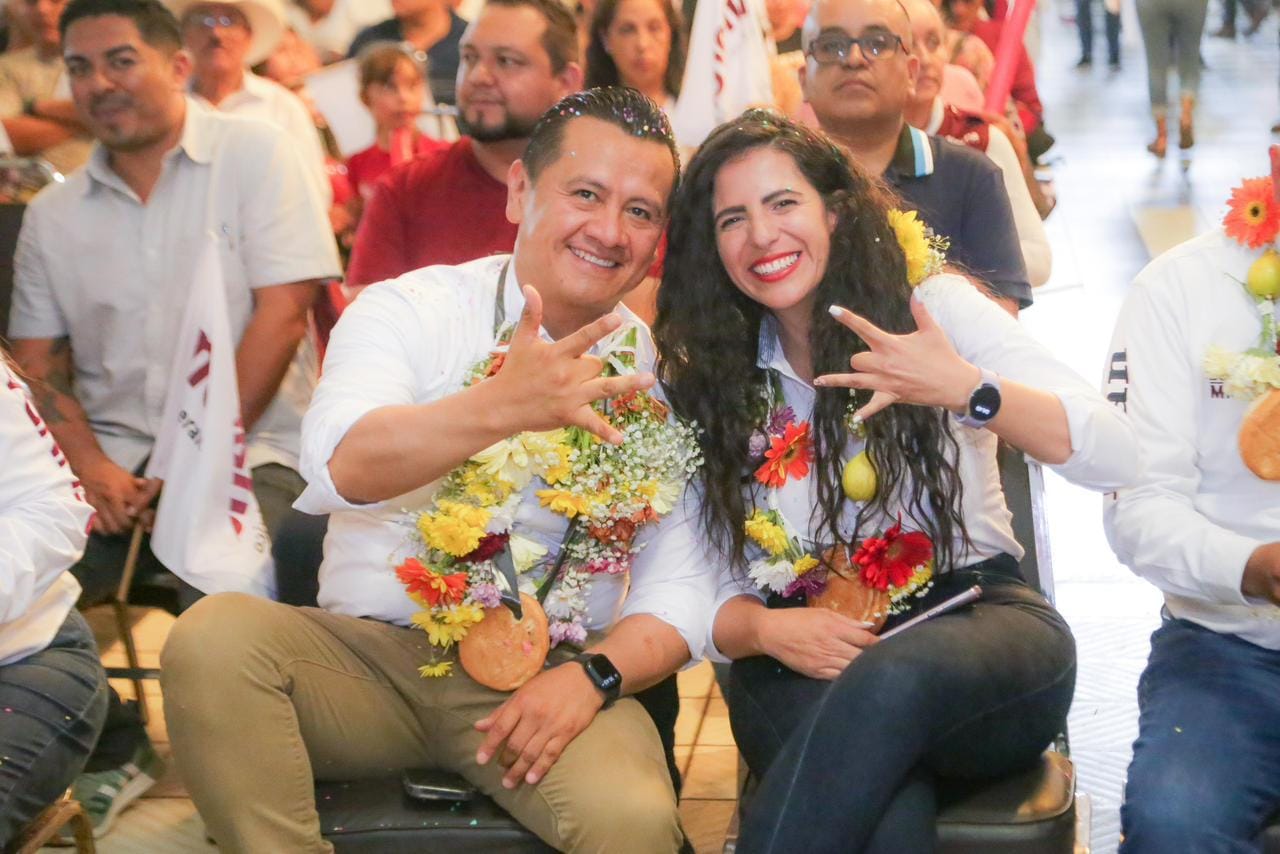 Rumbo al Senado...Se registran Torres Piña y Giuliana Bugarinni