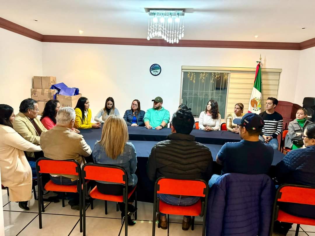 Araceli Saucedo se reúne con la Dirigencia Municipal del PAN en Morelia.