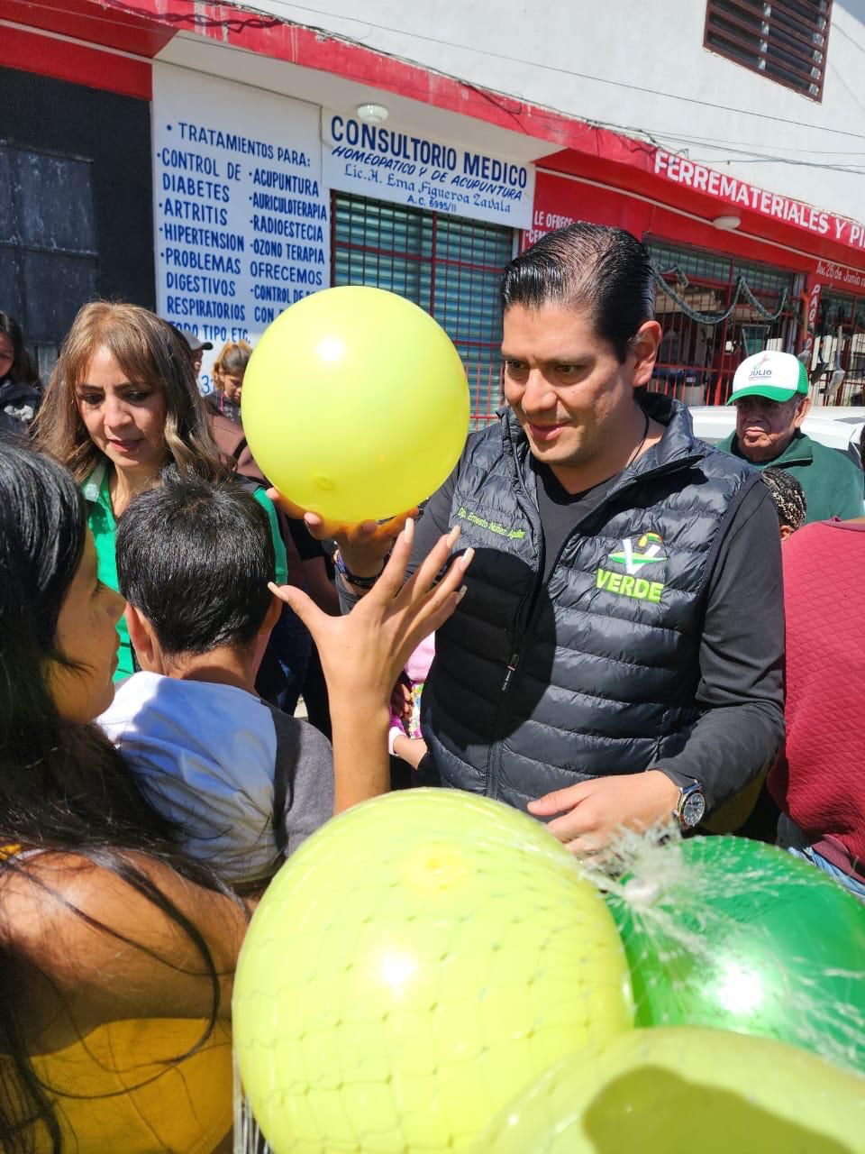 Partido Verde ayuda a los Reyes Magos con la entrega de juguetes en Morelia