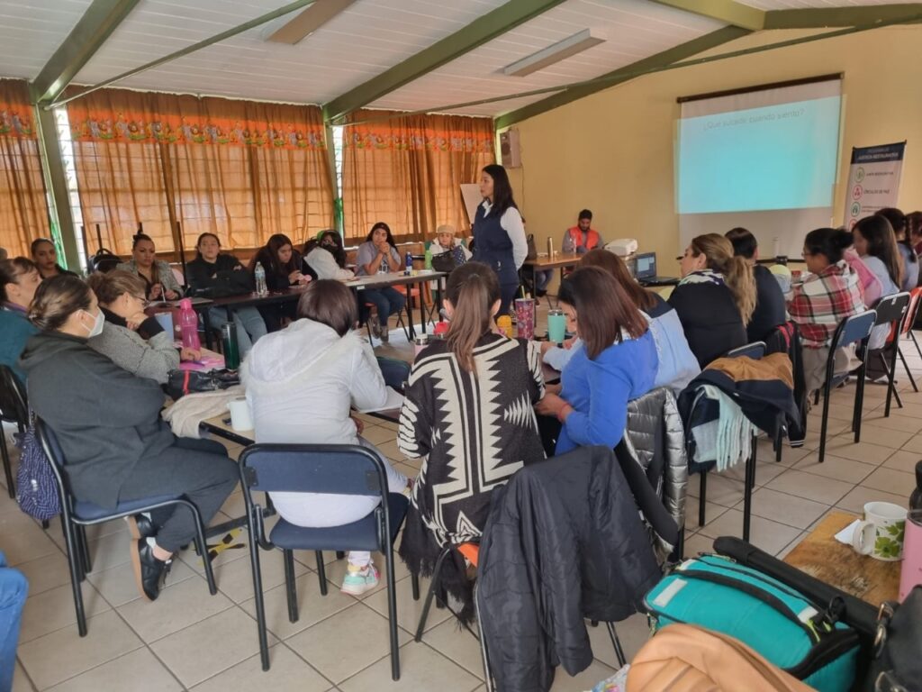 Imparte FGE taller “Cuida tus emociones” a personal docente y padres de familia del CAPEP No. 1 en Morelia