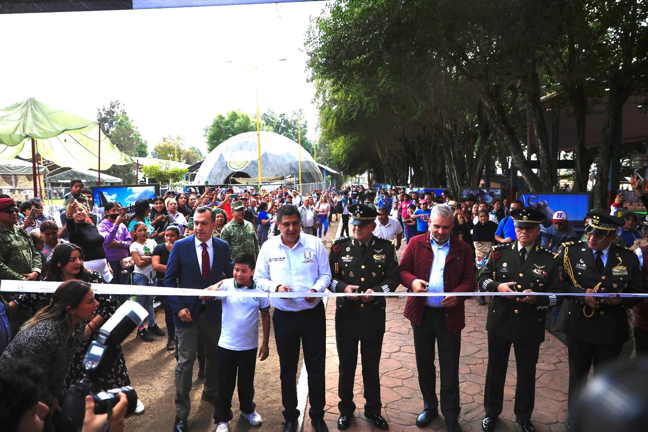 Nacho Campos y Alfredo Ramírez inauguran la exposición “La gran fuerza de México”