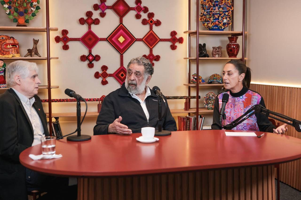 ’’Este proyecto es para todos y para todas’’: Claudia Sheinbaum comparte junto a Rafael Barajas ‘’El Fisgón’’ y Pedro Miguel su visión de la Cuarta Transformación