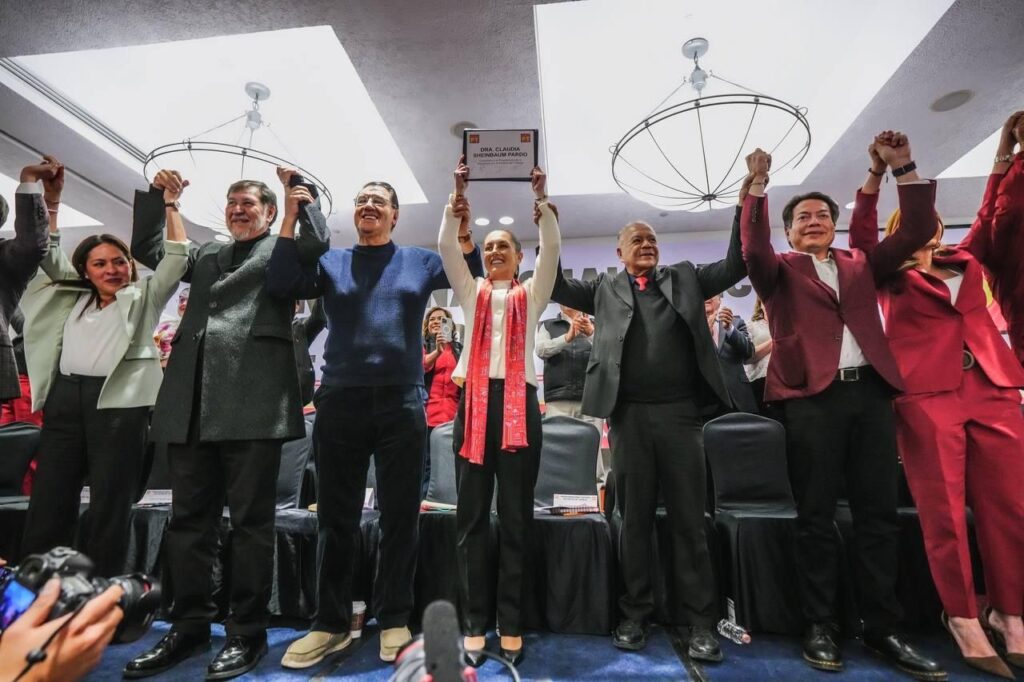 Nuestras causas son la democracia, las libertades, la vida digna y los derechos del pueblo de México, por eso protesto: Claudia Sheinbaum recibe constancia como candidata a la Presidencia de la República por el Partido del Trabajo