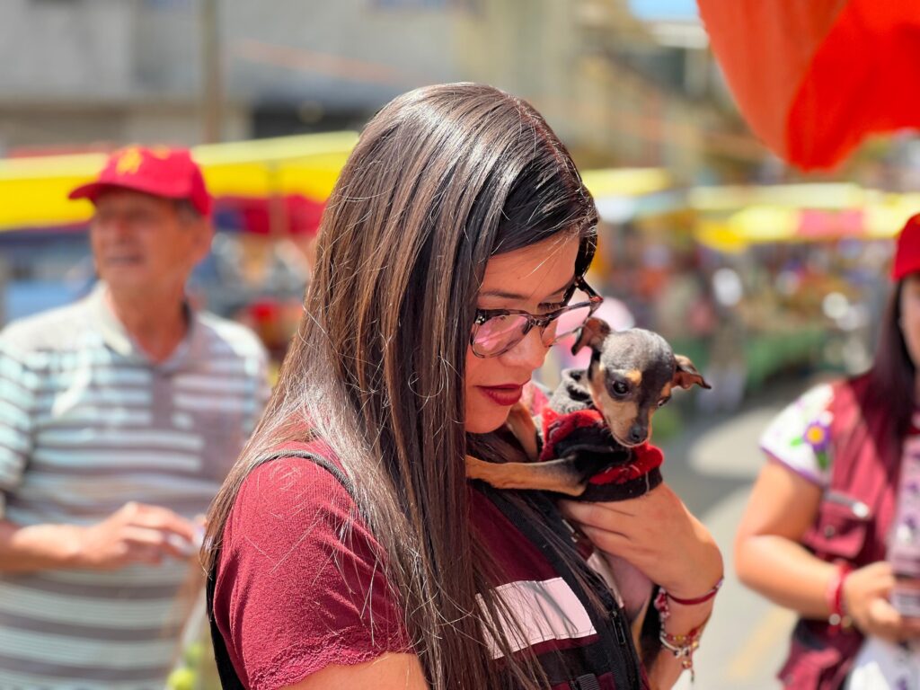 Prohibición constitucional al maltrato animal, compromiso de Carolina Rangel desde la cámara de diputados