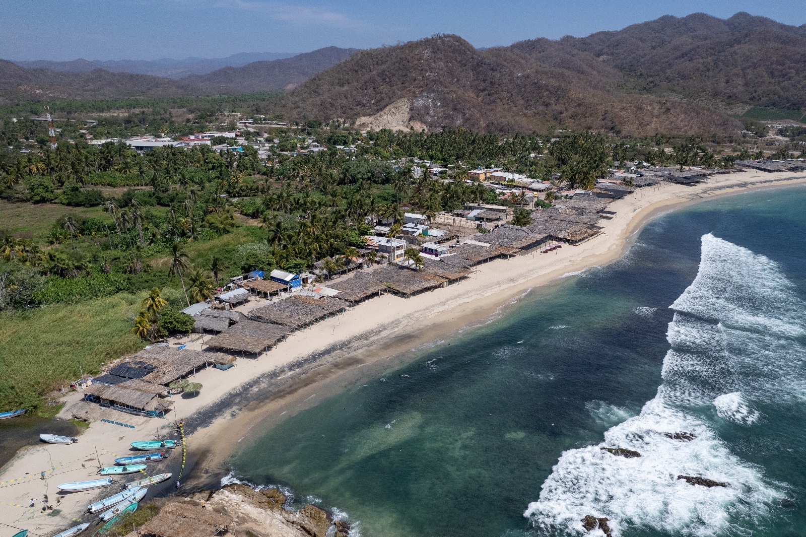 Michoacán tiene playas y albercas limpias para recibir al turista: SSM