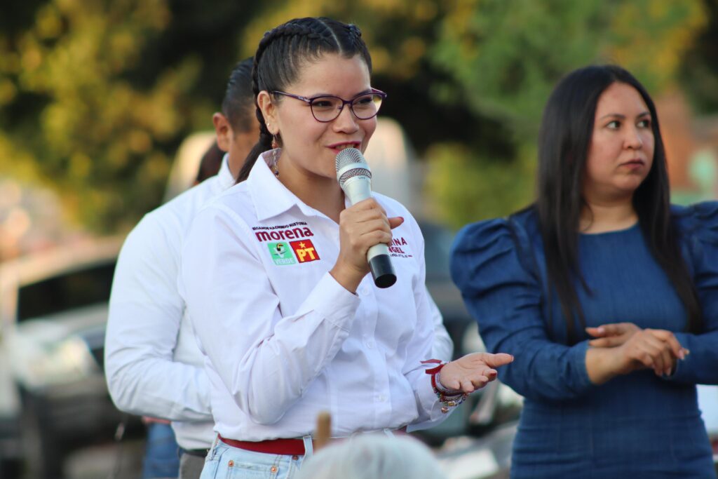 Solicita Carolina Rangel confrontación de ideas en debate del INE