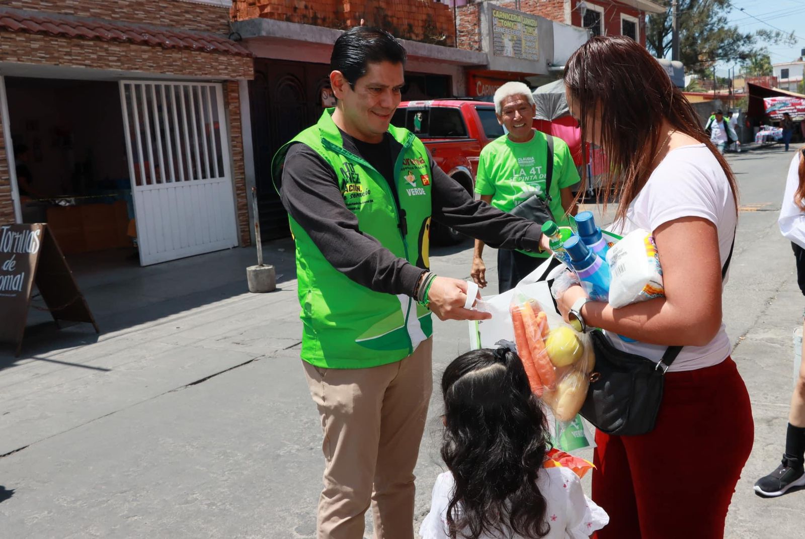 ”Trabajo mata grilla”; llama Ernesto Núñez a dejar de lado guerra sucia en campañas