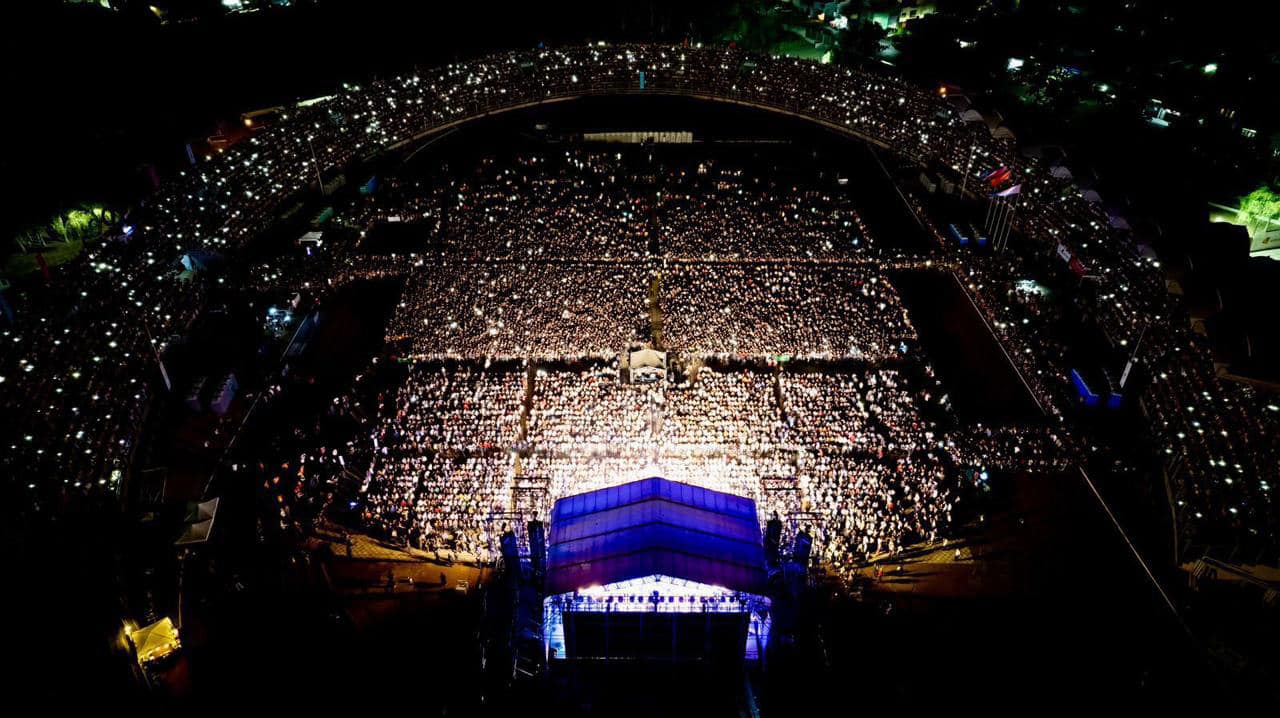 Con más de 25 mil asistentes GRUPO INTOCABLE da espectacular cierre en el Festival Michoacán de Origen.