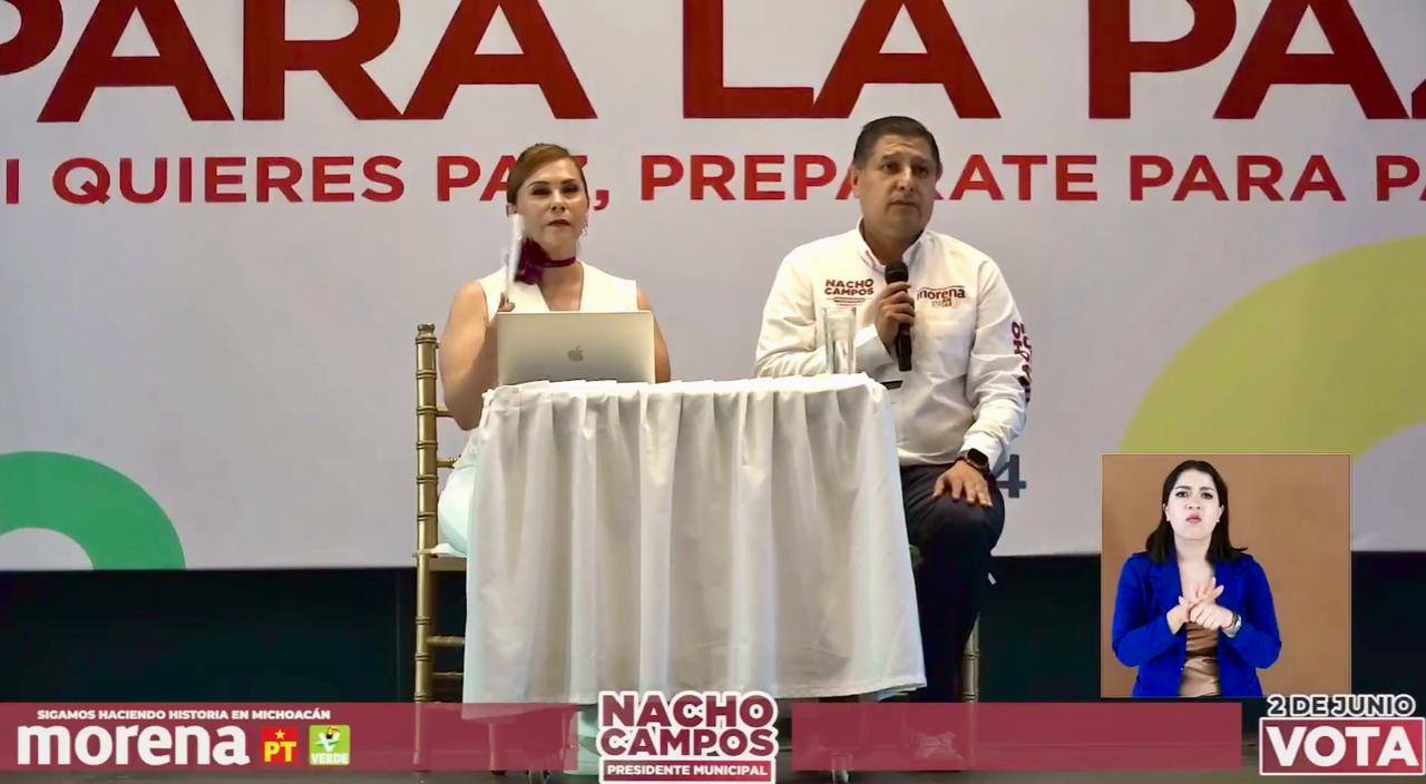 Presenta Nacho Campos a Carmen Oregel Aldaco, quien presentó el "Plan Ciudadanía Para la Paz"