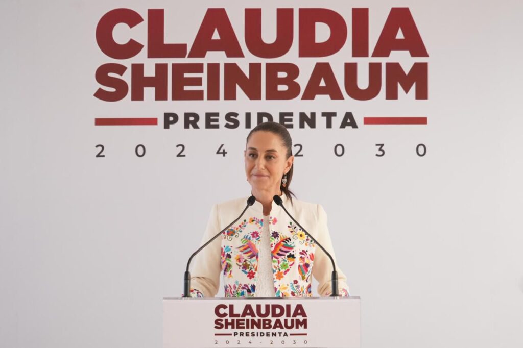 CLAUDIA SHEINBAUM PRESENTA REDACCIÓN OFICIAL DE REFORMAS CONSTITUCIONALES PARA LA NO REELECCIÓN, BECAS A ESTUDIANTES Y APOYO A MUJERES DE 60 A 64 AÑOS