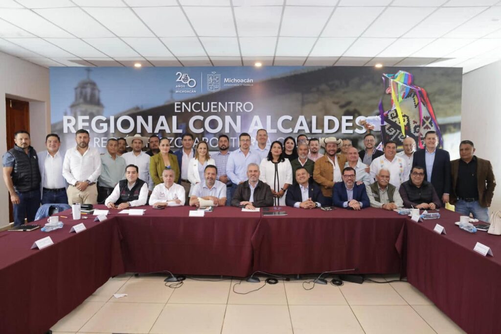 Bedolla realizará audiencias públicas en los 113 municipios