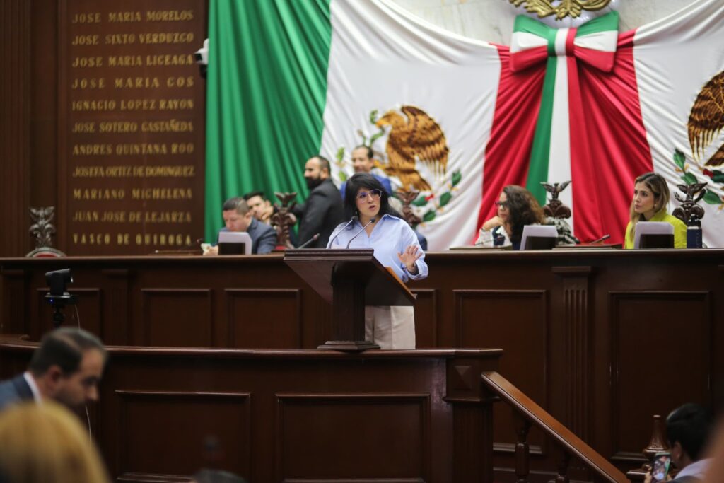 Presenta Vanhe Caratachea iniciativa en favor de mujeres jornaleras en Michoacán