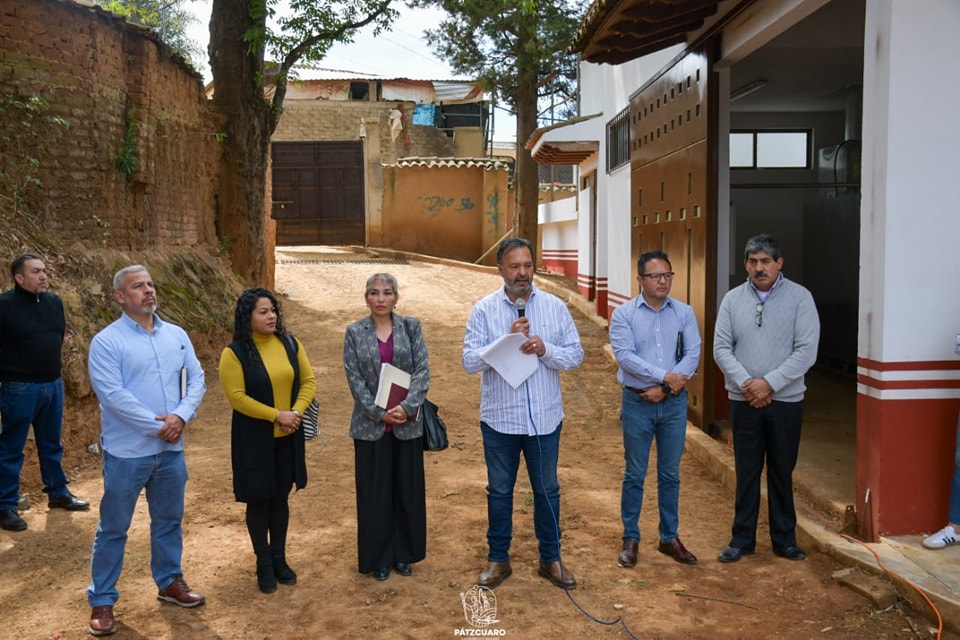 ulio Arreola reabre el horno crematorio municipal en Pátzcuaro