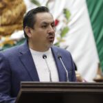 Conceden licencia por tiempo indefinido para separarse de su cargo como diputado local a Víctor Manríquez González