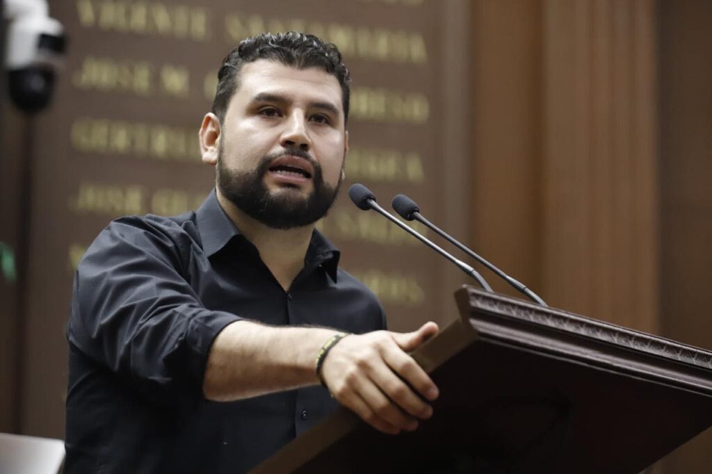 Octavio Ocampo presenta iniciativa para aumentar protección a personas con discapacidad