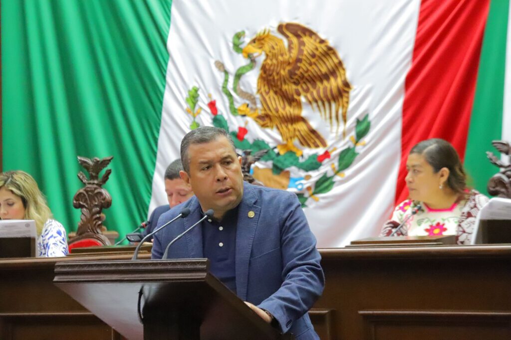 Juan Carlos Barragán condena redadas contra migrantes en EU y respalda postura de la presidenta Sheinbaum