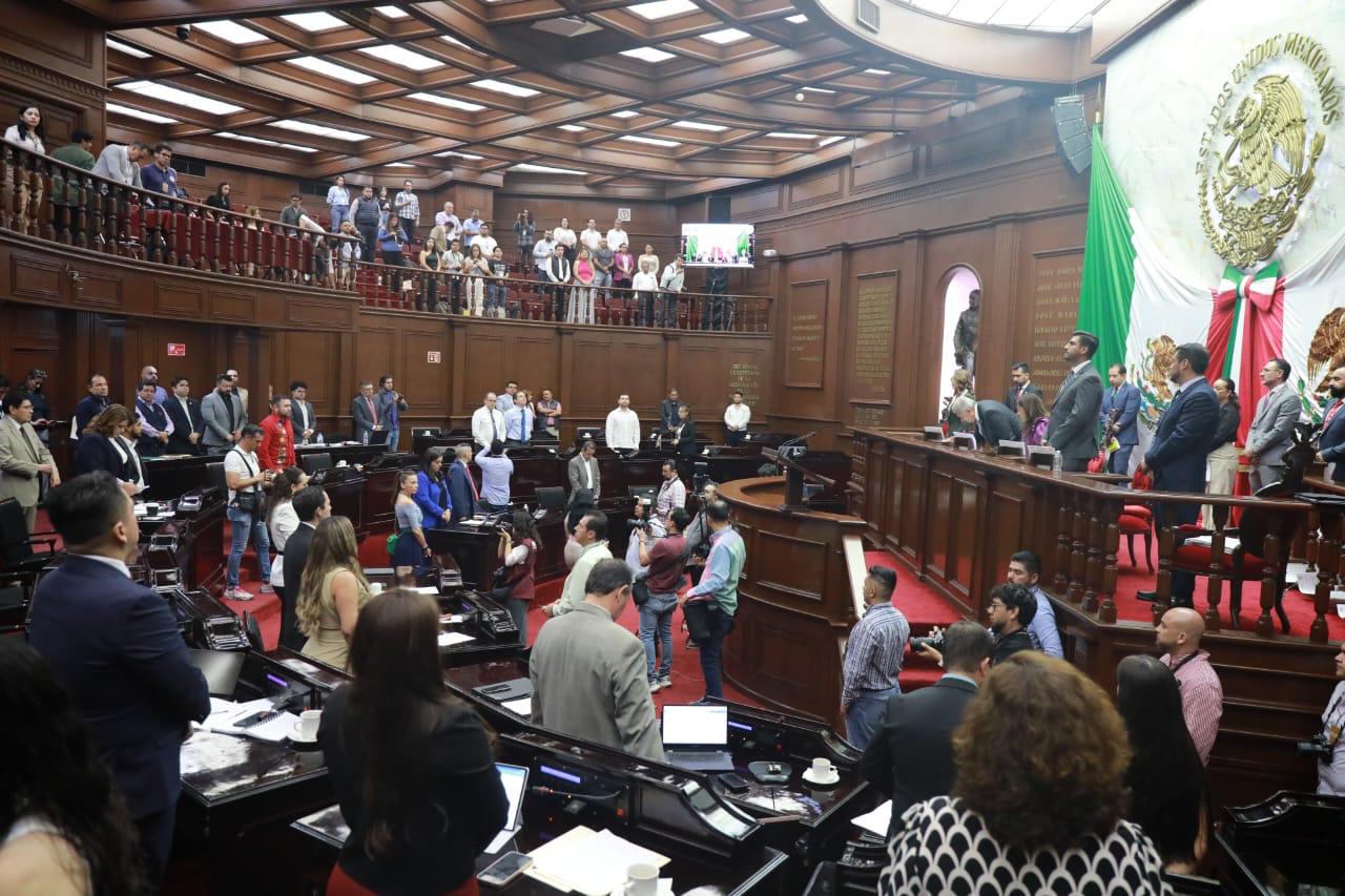 Busca 76 Legislatura reducir circulación de camiones de carga con doble remolque o semirremolque en carreteras