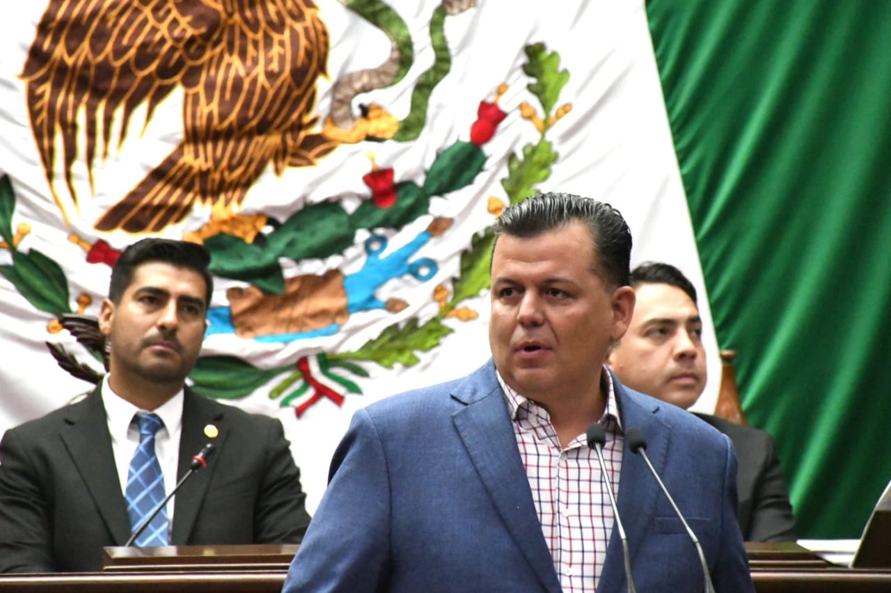 Dos alcaldesas asesinadas en un año y el gobierno no reacciona: Memo Valencia