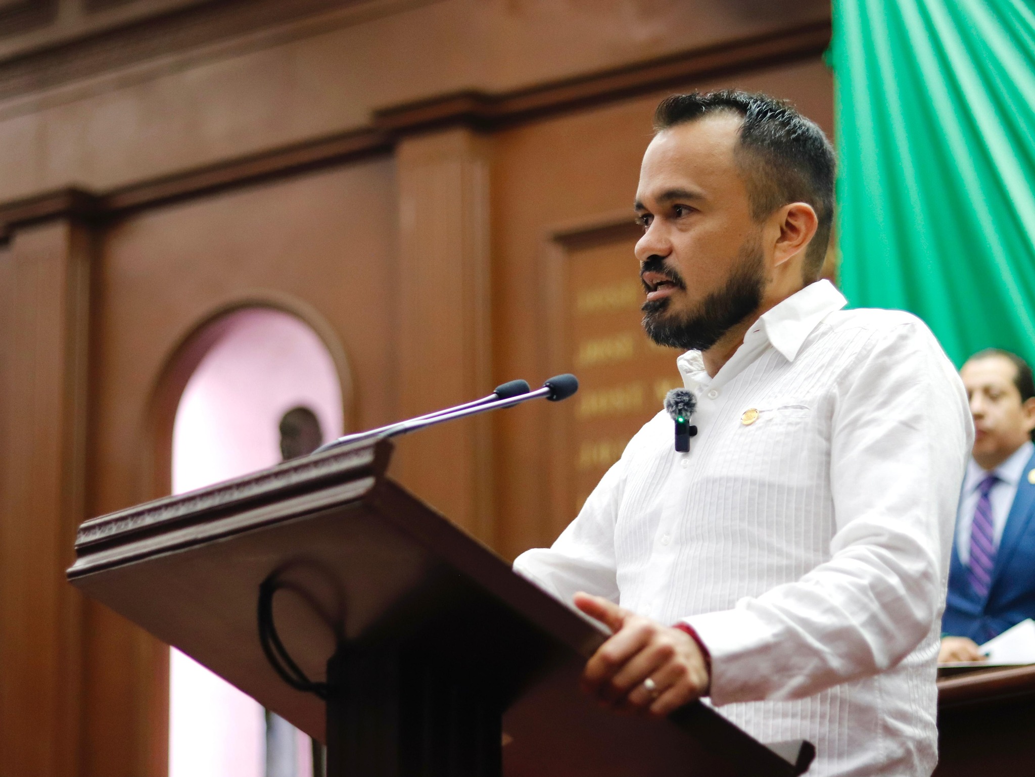 Congreso aprueba propuesta de Hugo Rangel para frenar corrupción en grúas y corralones