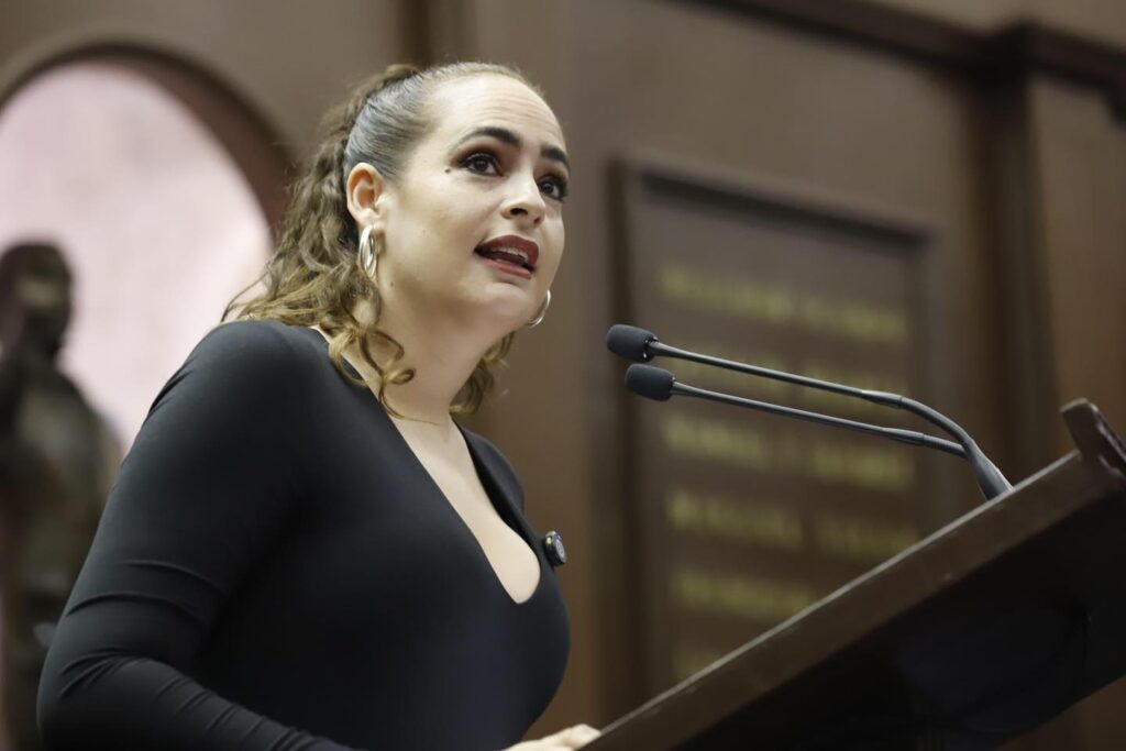 Presenta Sandra Arreola iniciativa para frenar daño ambiental por cultivo de aguacate