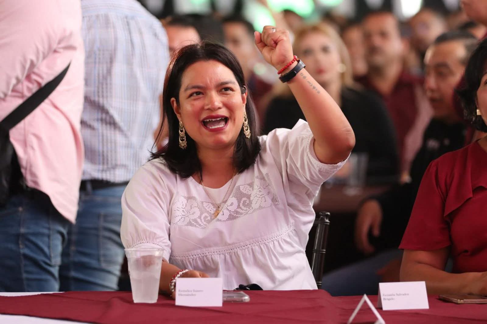 Erendira Isauro respalda Plan Municipalista y organización de Morena en Michoacán