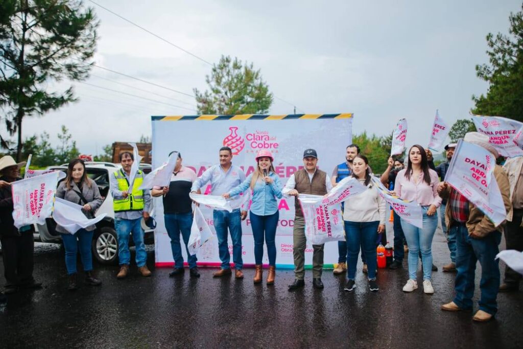 Dayana Pérez Mendoza impulsa la modernización vial: 12 km de carretera entre Cuitzitan e Ixtaro
