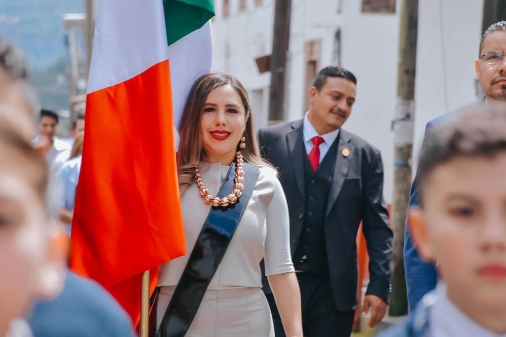 Dayana Pérez encabeza el inicio de las Fiestas Patrias con el Bando Solemne
