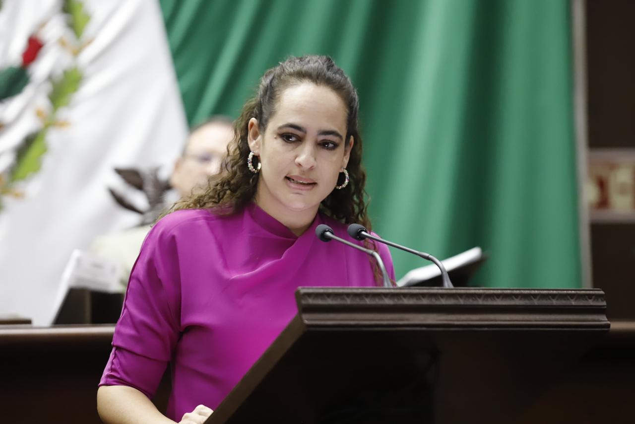 Propone Sandra Arreola Ruiz justificar inasistencias escolares por salud menstrual en Michoacán