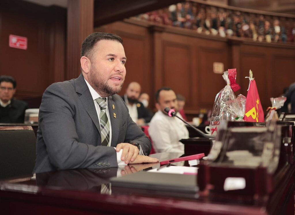 Destaca Reyes Galindo logros del Plan Michoacán en el Distrito 22